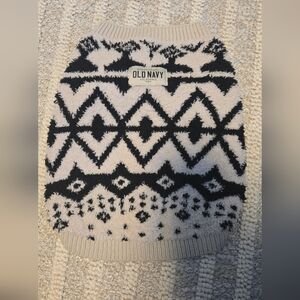 Old Navy Black and White Patterned Sweater